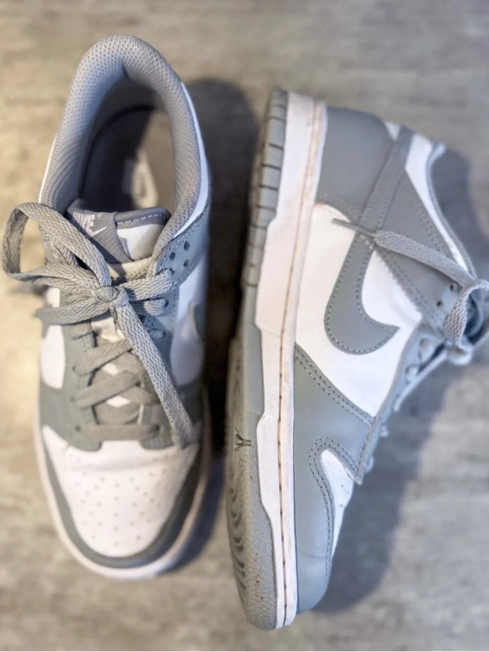 Nike Dunk Low Grey White Youth Size 5Y EUC Barely Worn - Picture 2 of 9